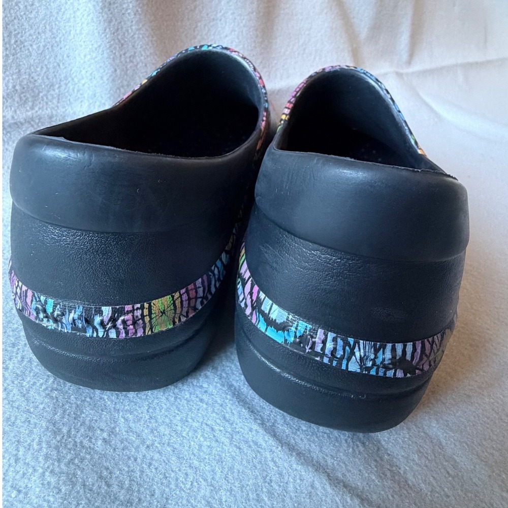 CROCS Women’s Slip-On Clogs in Pink, Blue, Yellow & Green Pattern - Picture 7 of 13